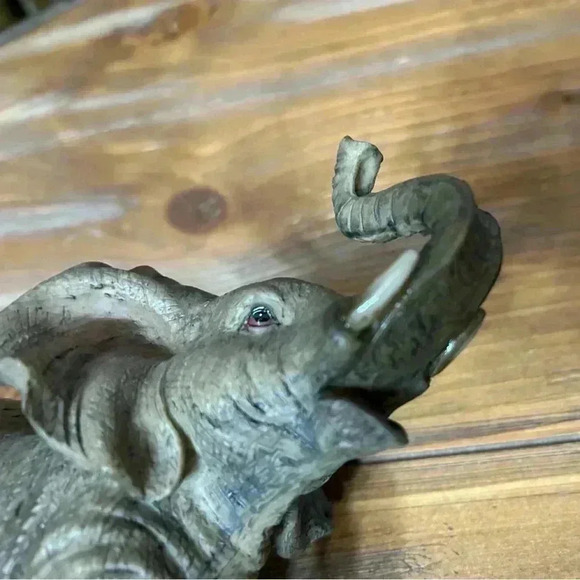 Realistic Gray Elephant Figure - Picture 9 of 9